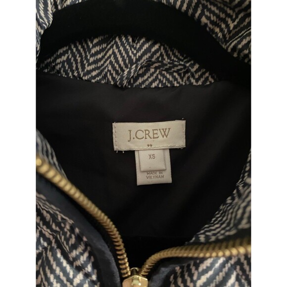 J. Crew Excursion Quilted Down Puffer Herringbone Vest Black White NWOT - Picture 3 of 12